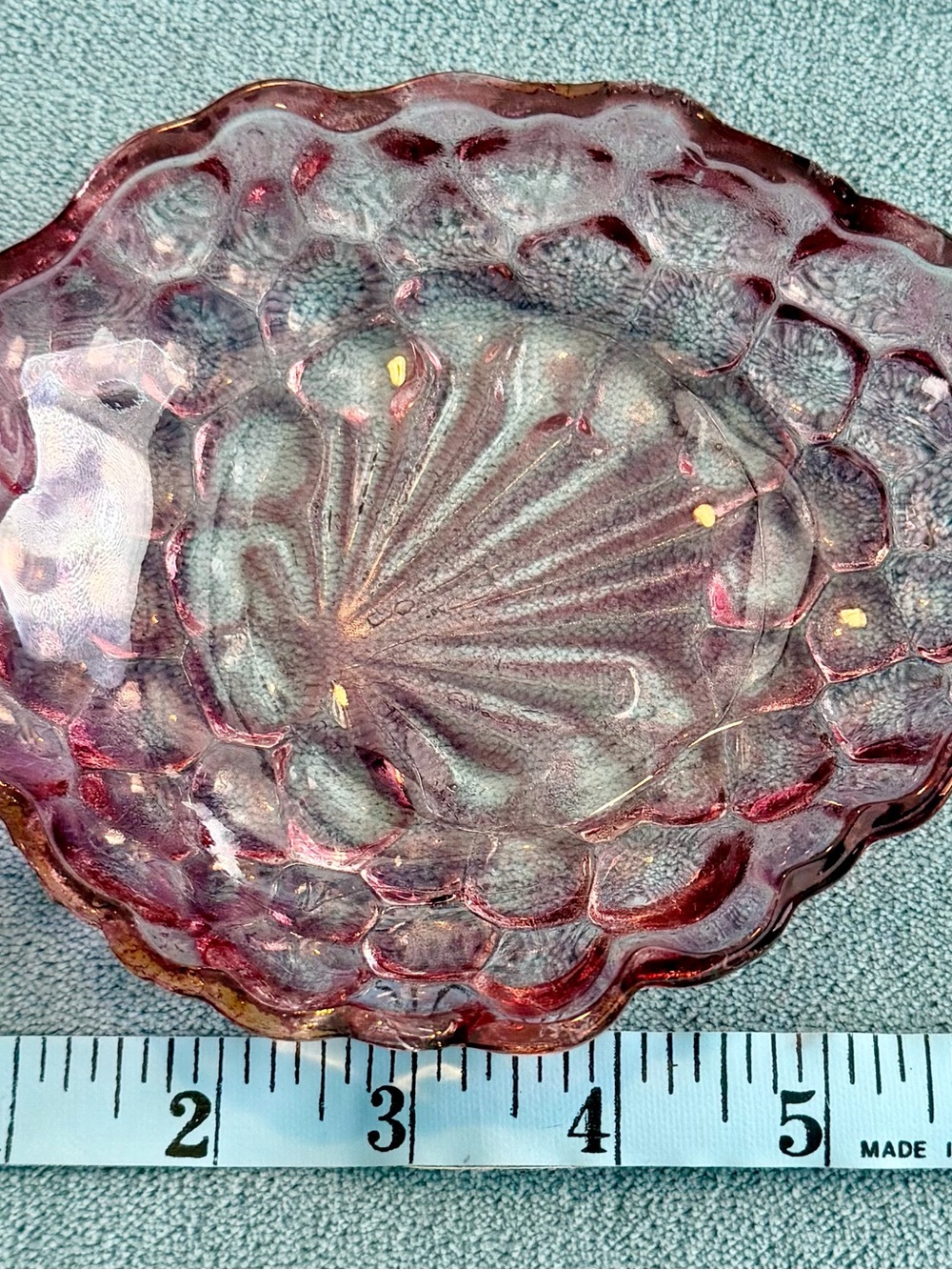 Anchor Hocking Pink Shell-Pattern Glass Dish - Picture 6 of 7
